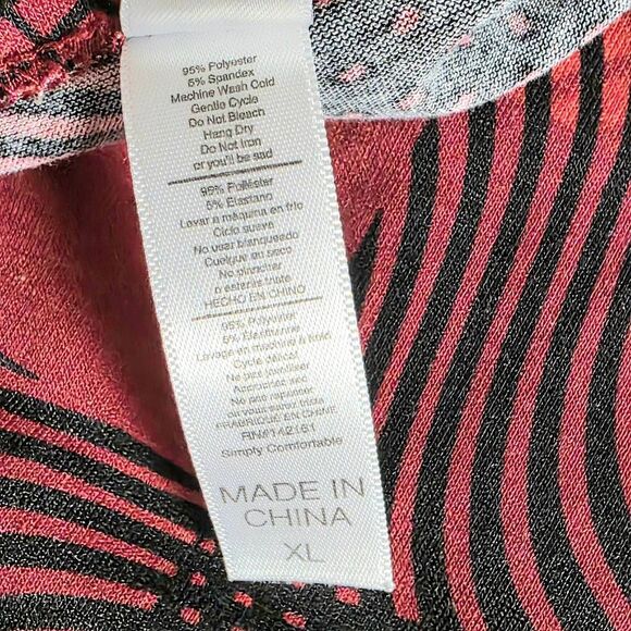 LuLaRoe Red Plaid Perfect Tee Flowy Top XL - Picture 5 of 6